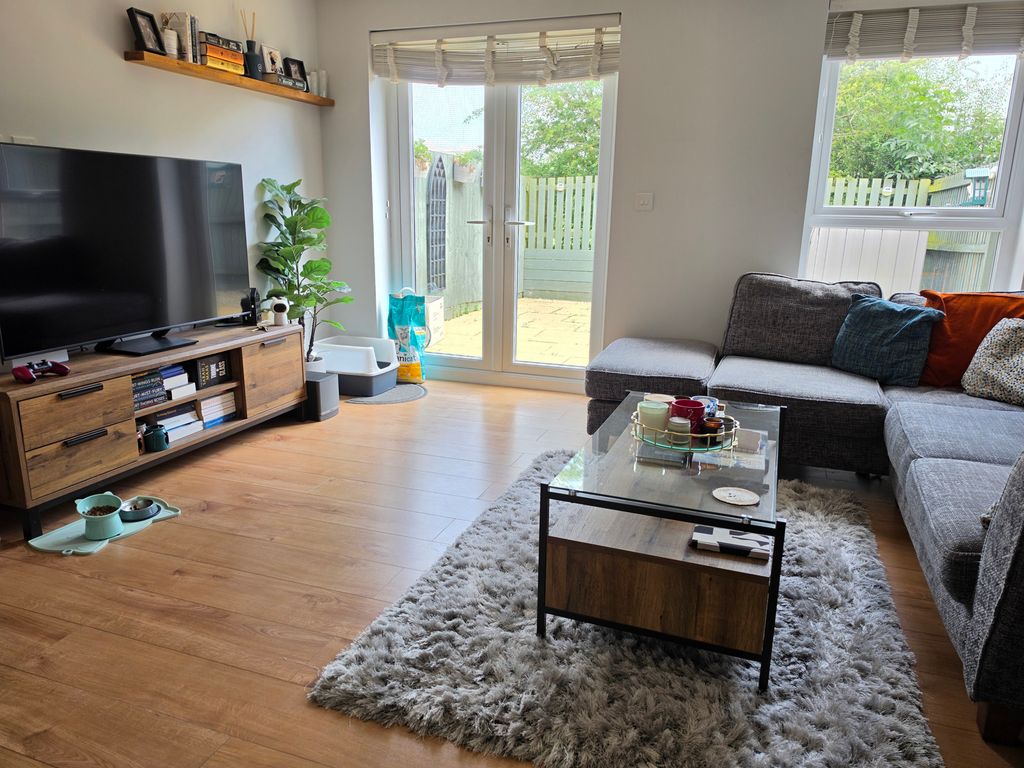 Property photo 2 of 12