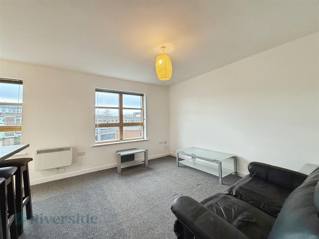 Property photo 3 of 13