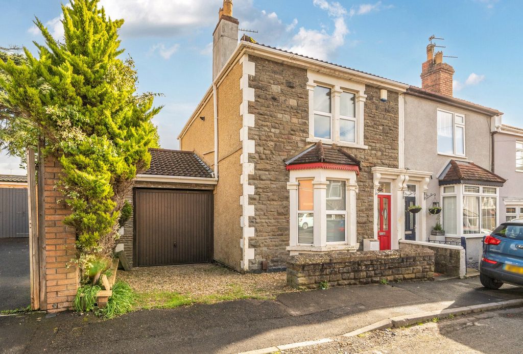 Property photo 3 of 16 1416301-2-6992F95...
