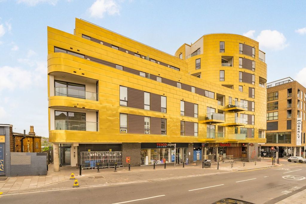 Property photo 1 of 9