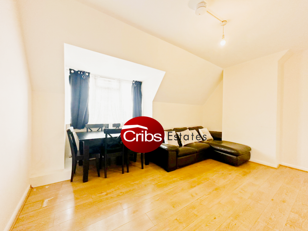 Property photo 1 of 15 5 Bedroom House To Rent In Morden