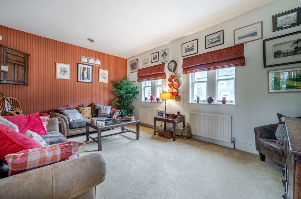 Property photo 3 of 20 1531182-14-6Ad0c0...