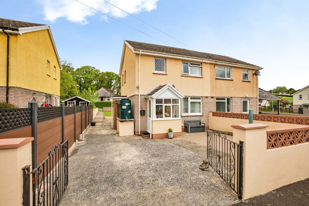 Property photo 2 of 16 Pbox-Img.Jpg