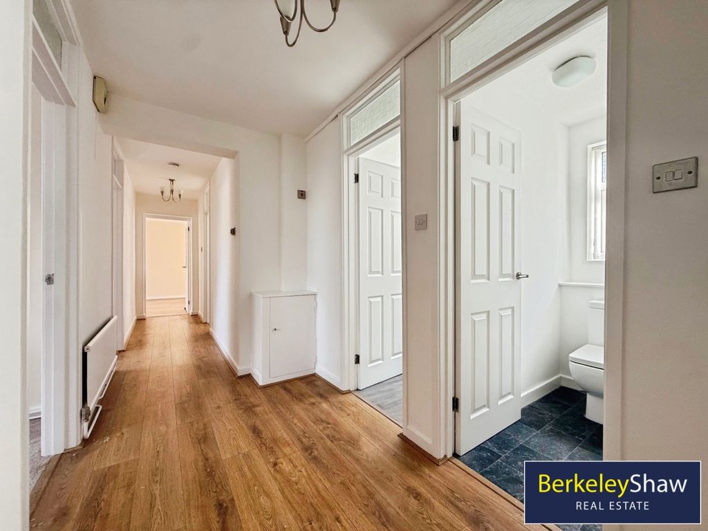 Property photo 2 of 21 Pbox-Img.Jpg
