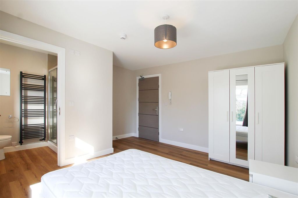 Property photo 2 of 10 Img_0949.Jpg