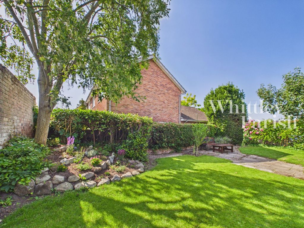 Property photo 2 of 11
