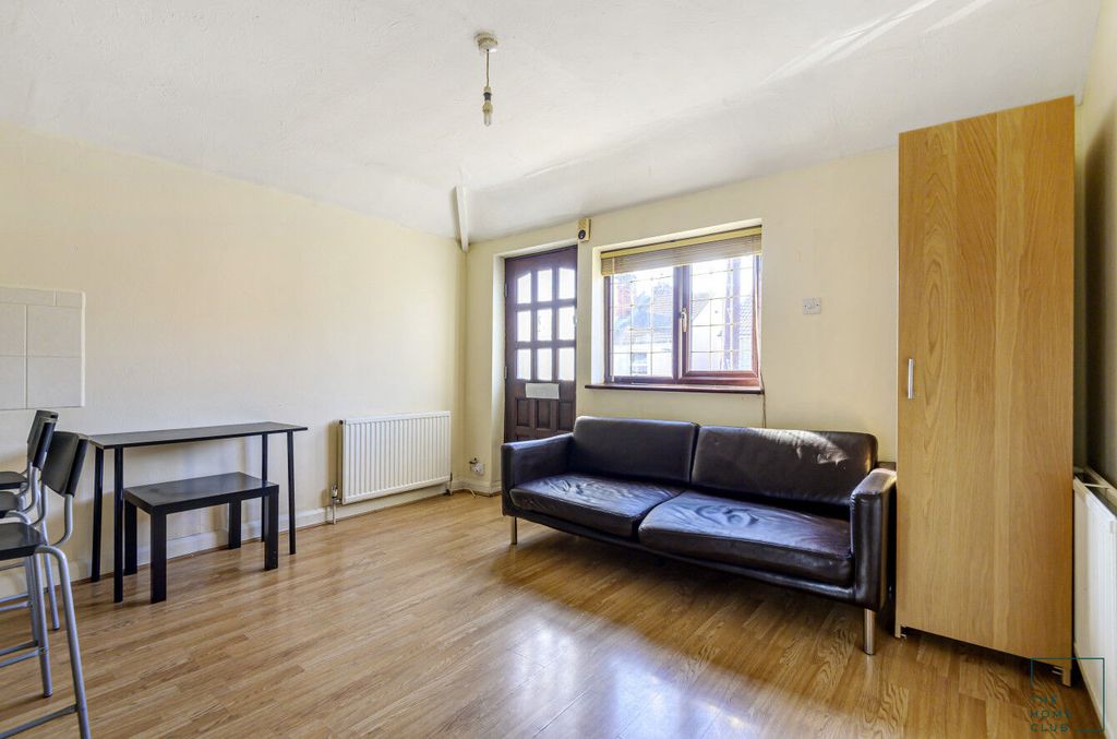 Property photo 3 of 13 Img_208_4_Original.Jpg