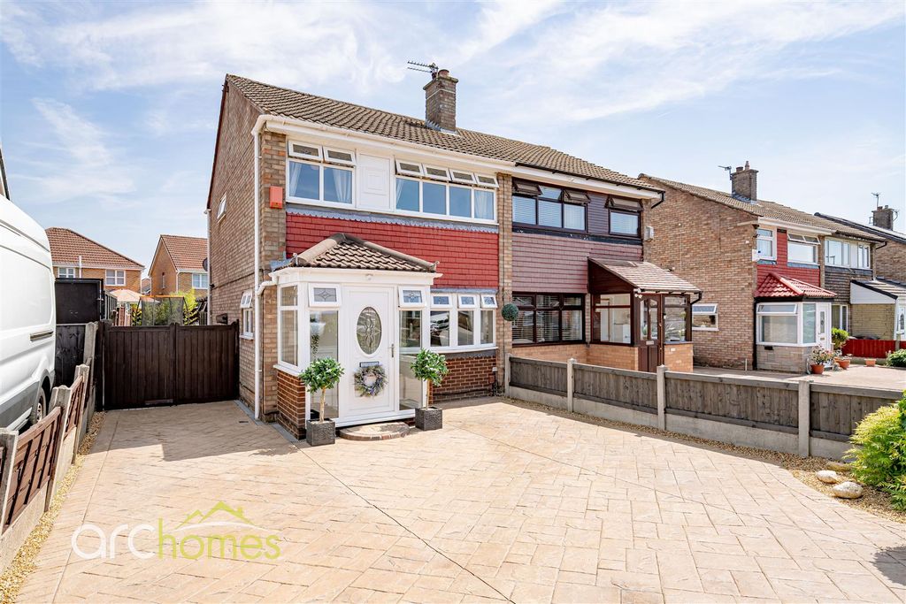 Property photo 1 of 37 Taylor-32.Jpg