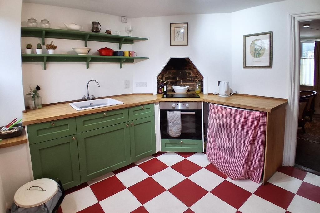 Property photo 3 of 11 Photo 3