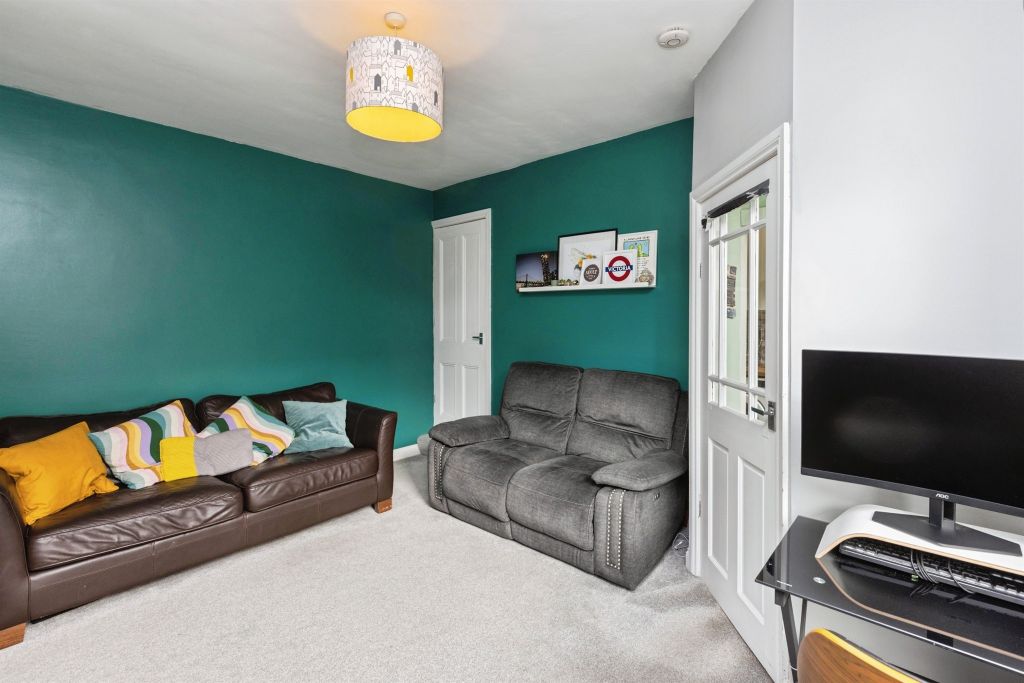 Property photo 3 of 16