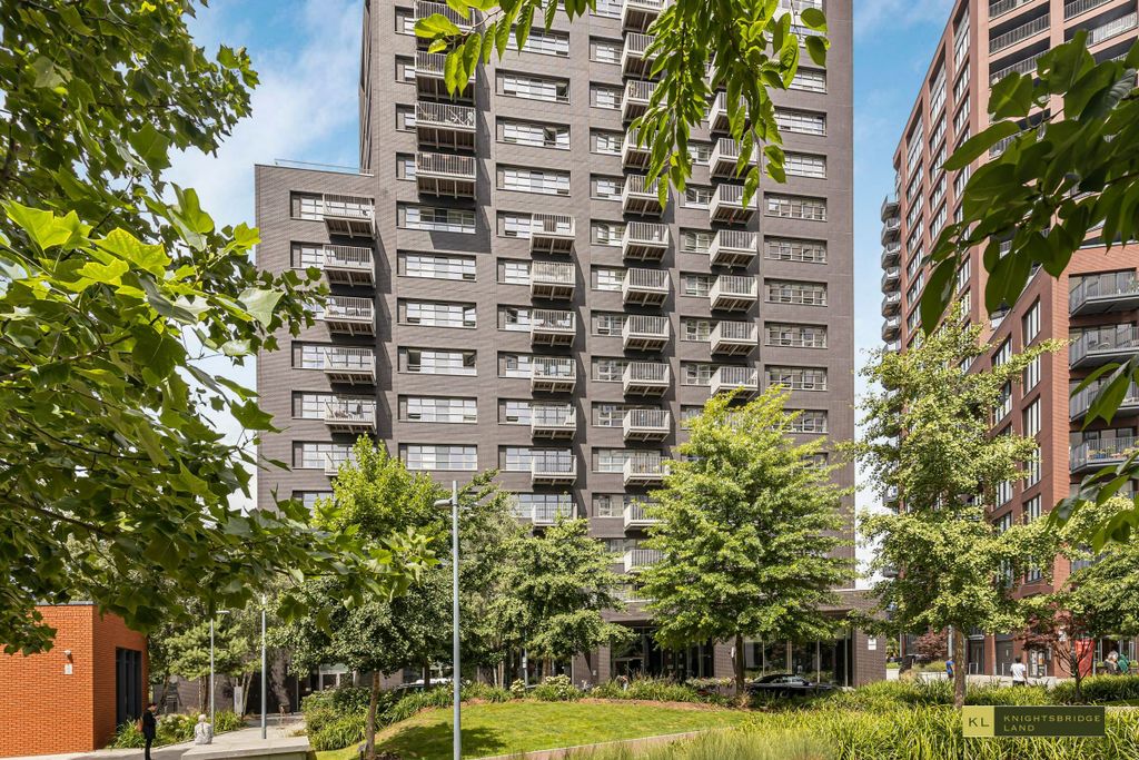 Property photo 1 of 1