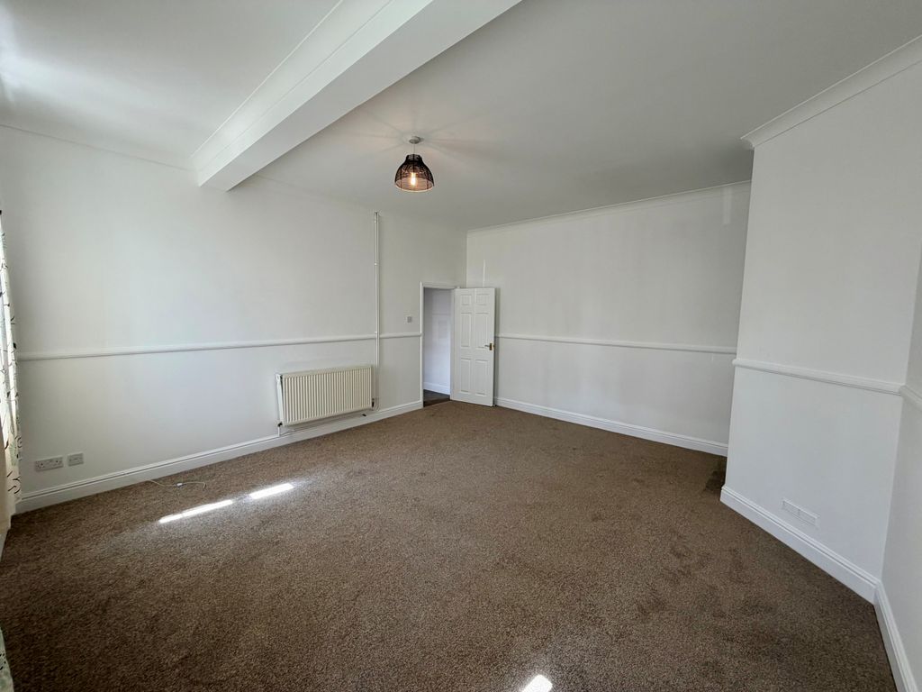 Property photo 3 of 10 View