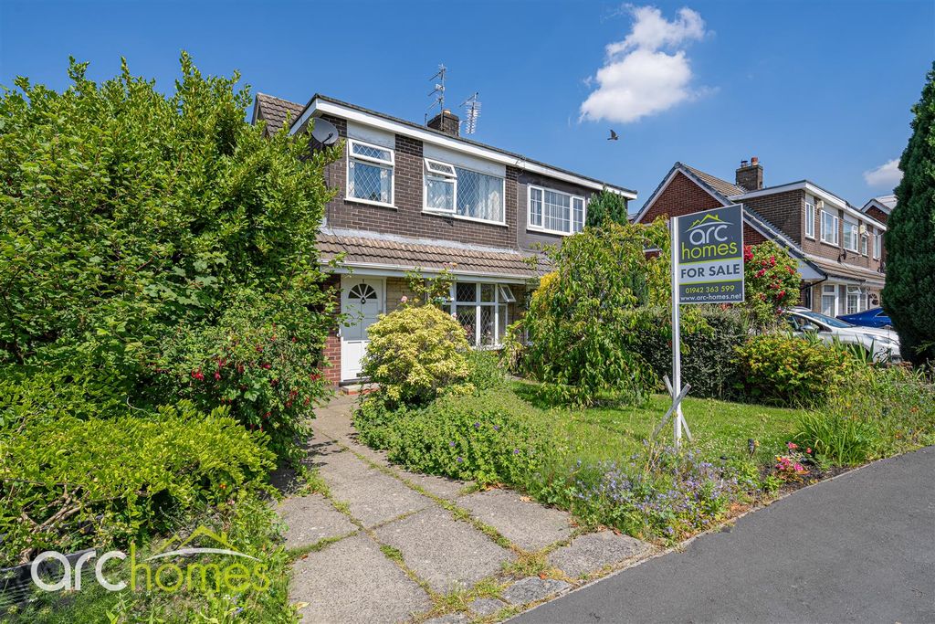 Property photo 1 of 17 Rydal-17.Jpg