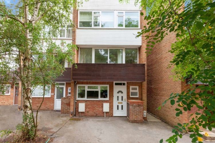 Property photo 2 of 17 Front