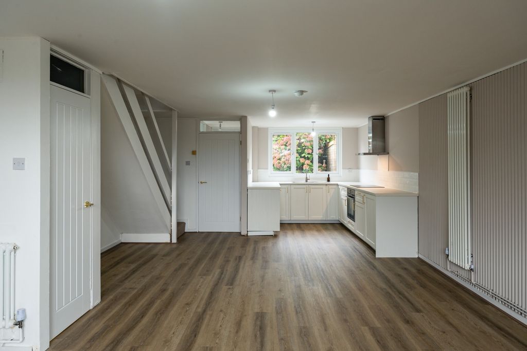 Property photo 3 of 25 Keene Ave-22