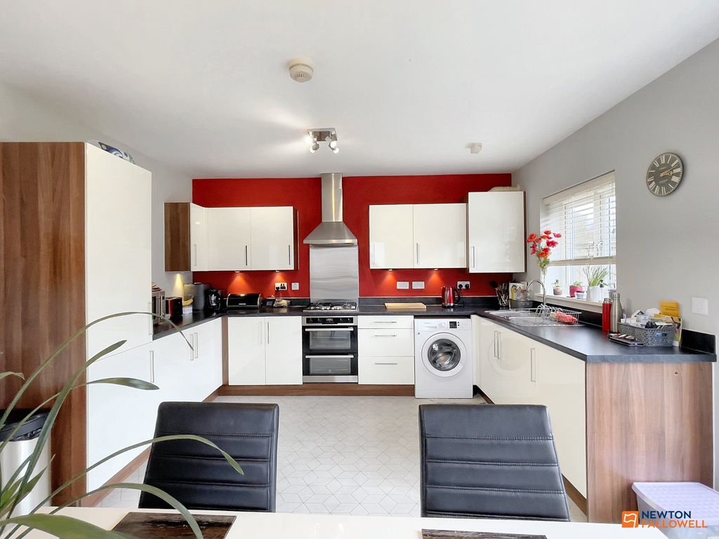 Property photo 2 of 30
