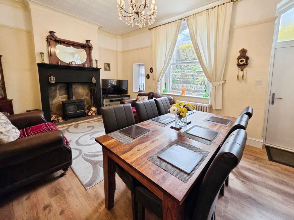 Property photo 3 of 40 Dining Room