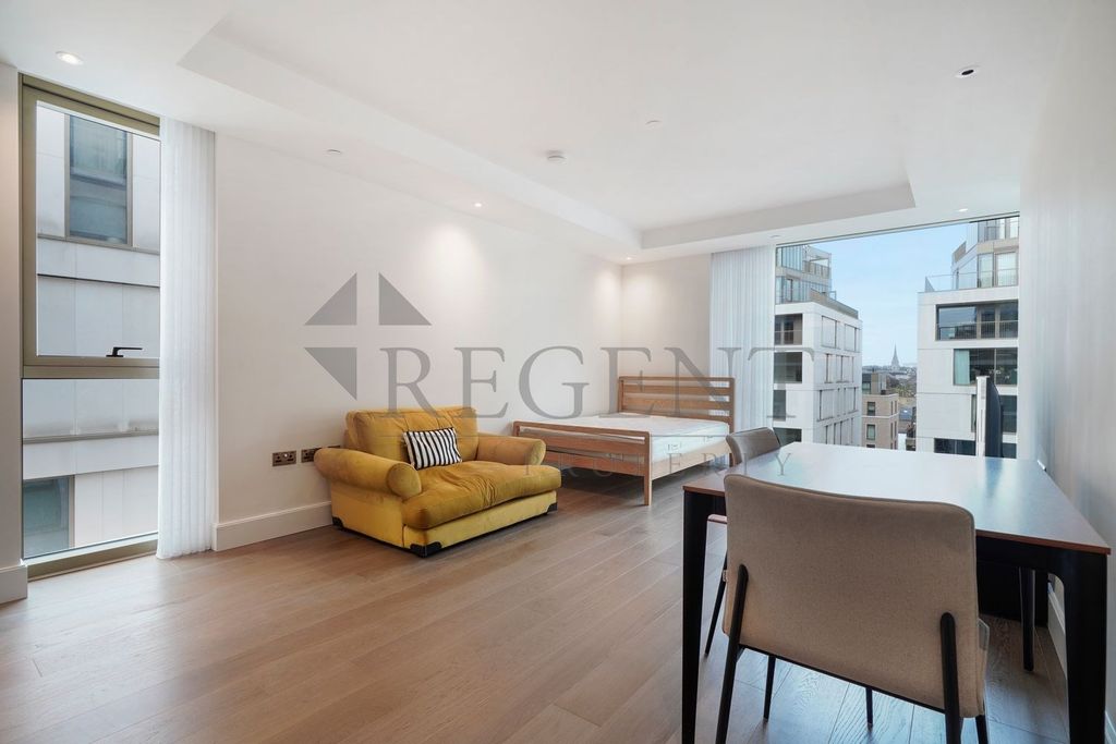 Property photo 3 of 19 Open Plan