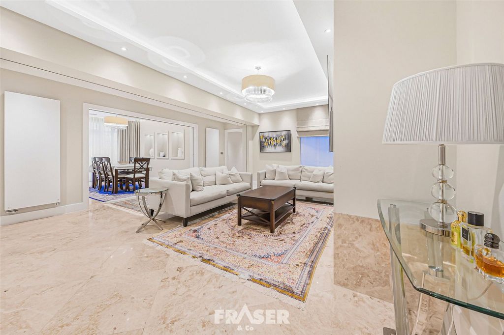 Property photo 1 of 20 Picture No. 05