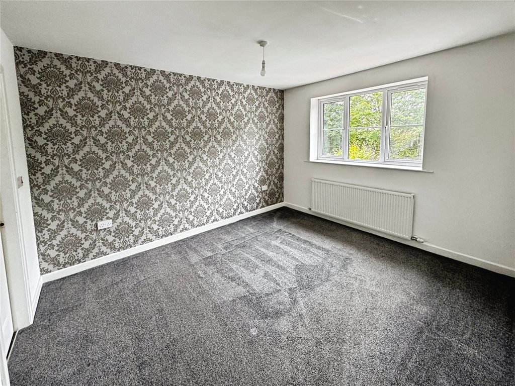 Property photo 3 of 13 Bedroom 1