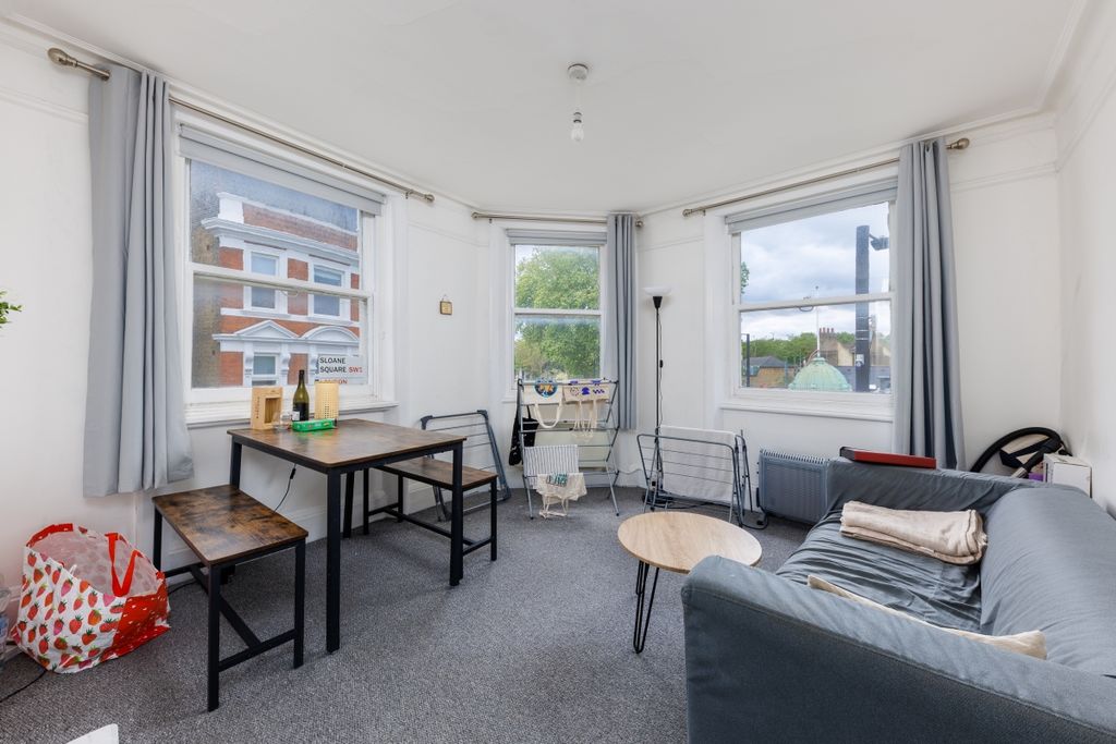 Property photo 1 of 6 New Kings Road 22...
