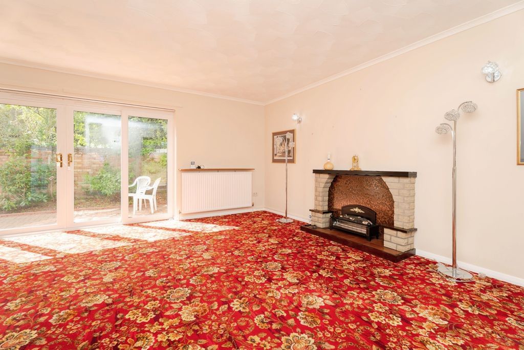 Property photo 3 of 17 Photo