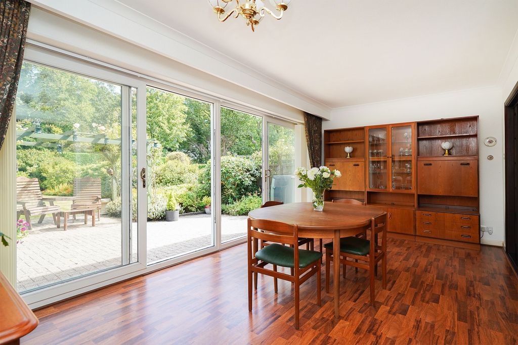 Property photo 2 of 24