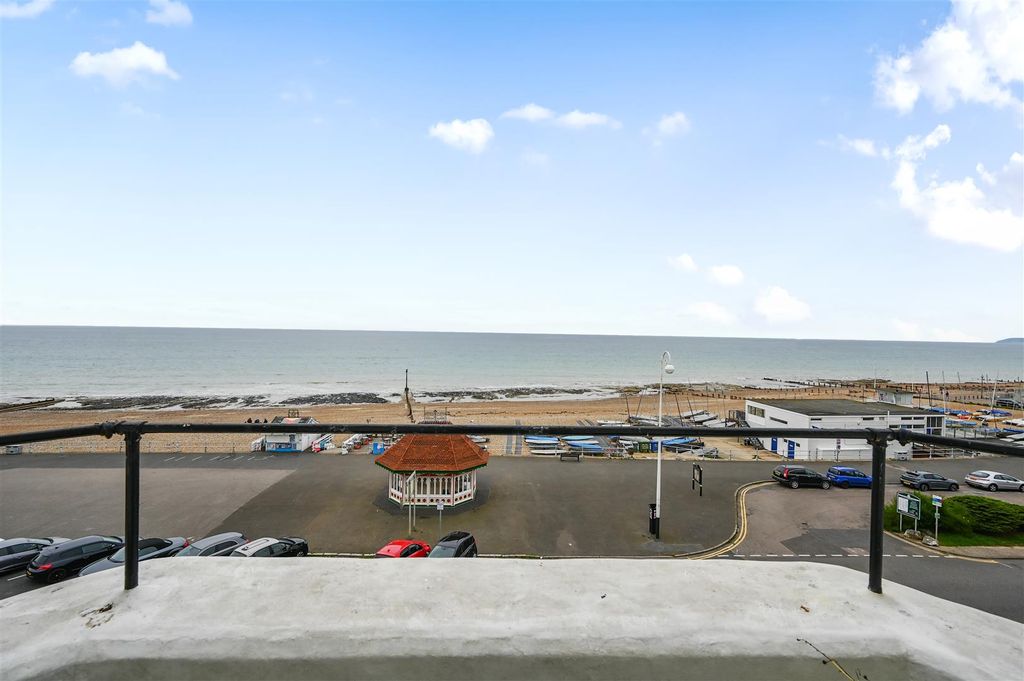 Property photo 2 of 13 Flat 4 Sandringham Court (8).Jpg