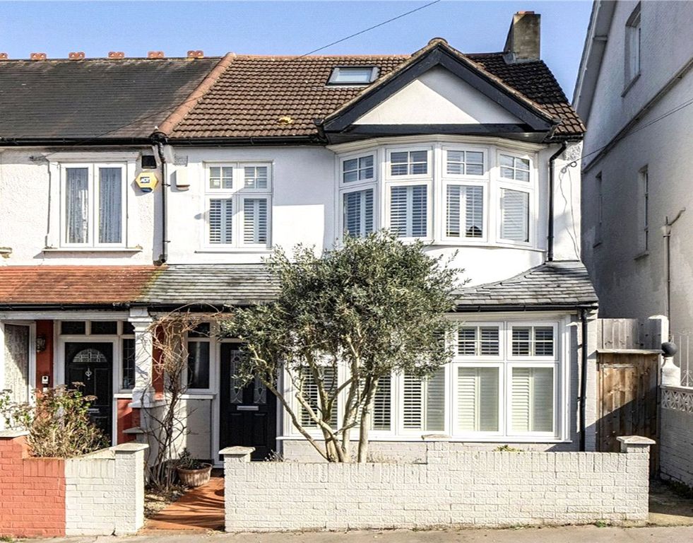 Property photo 1 of 19 Exterior