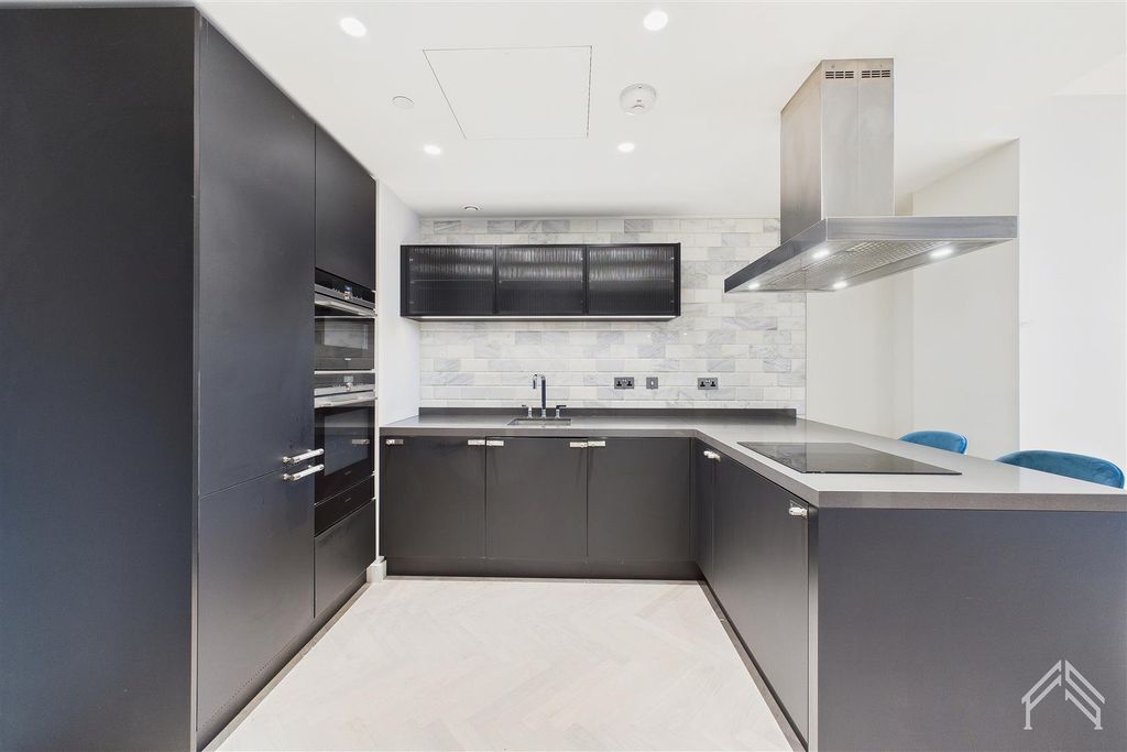 Property photo 2 of 17 2.Jpg