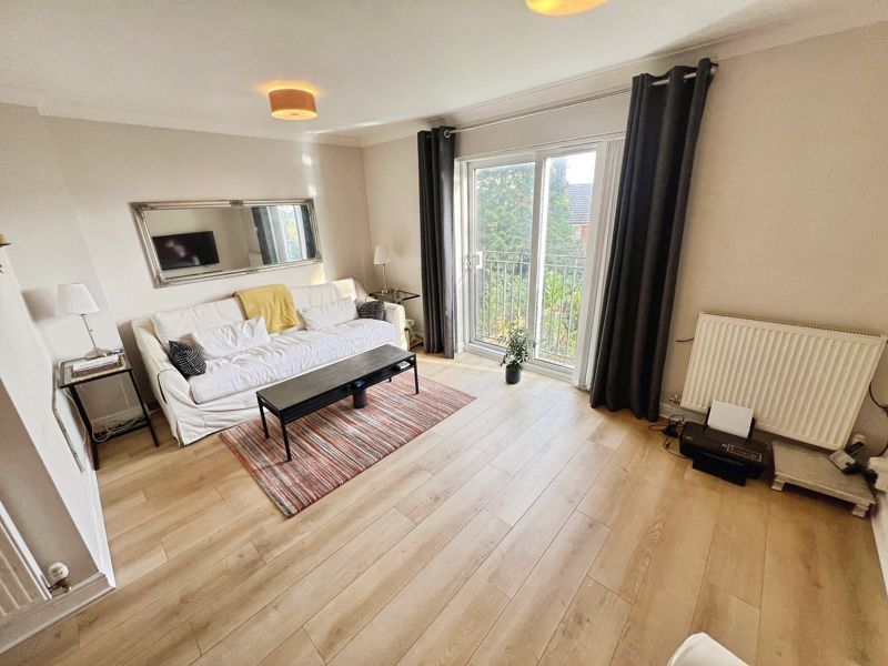 Property photo 2 of 14 Lounge