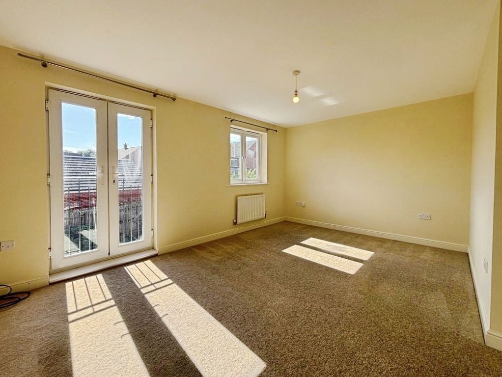 Property photo 3 of 26