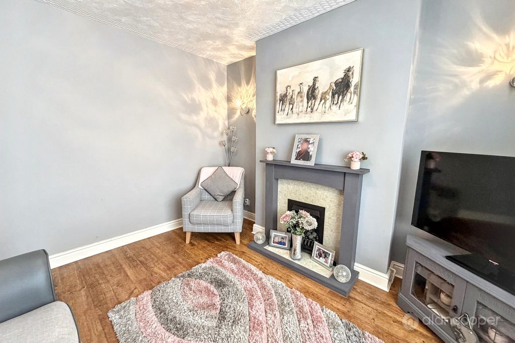 Property photo 3 of 14 5000583