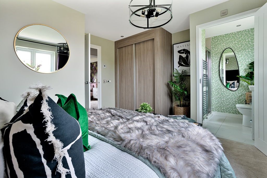 Property photo 1 of 12 Plenty Space For Wardrobes And A Handy En Suite
