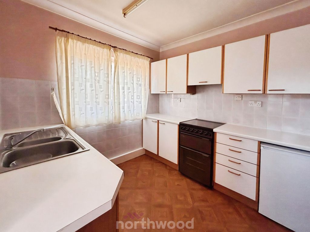 Property photo 3 of 25