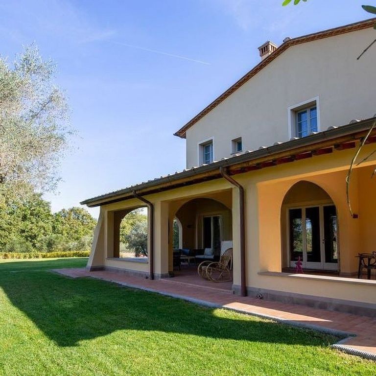 Property photo 1 of 20 Charming Villa In Fucecchio, Tuscany