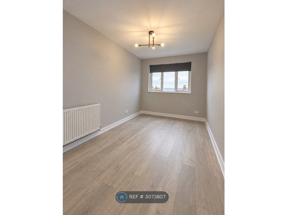 Property photo 2 of 3