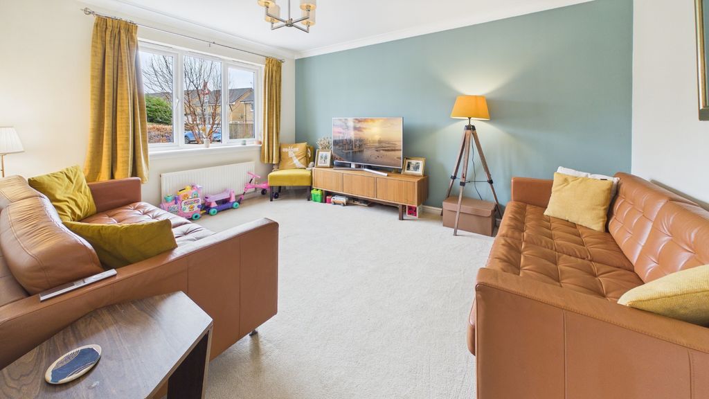 Property photo 2 of 26 Photo 13