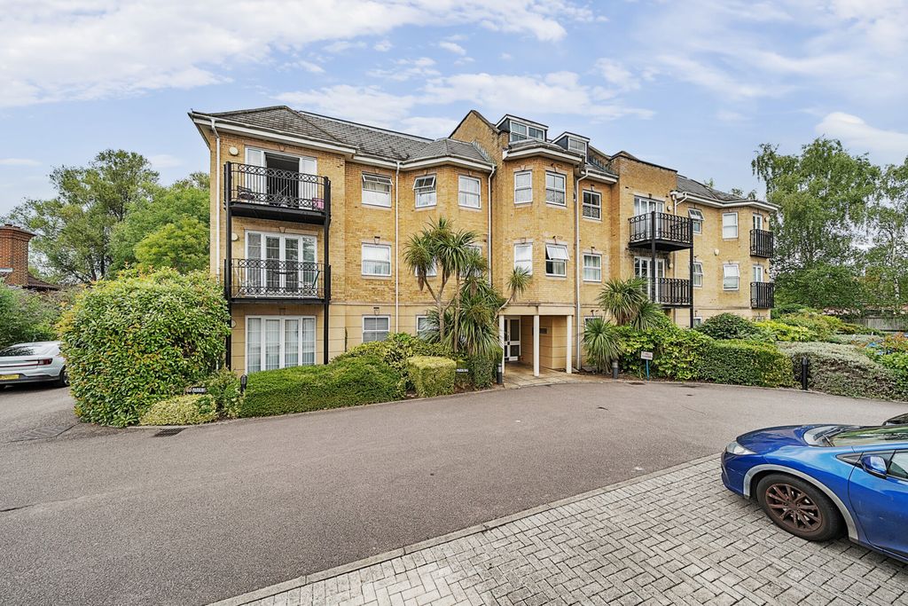 Property photo 1 of 18 1329565-1-687F6d2...