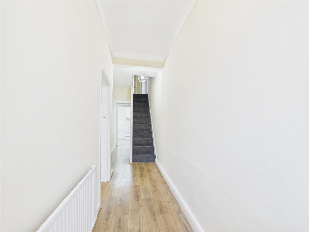 Property photo 2 of 30 Cam03604G0-Pr0211-Still001.Jpg