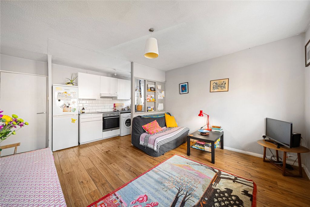 Property photo 2 of 10 Picture No. 03