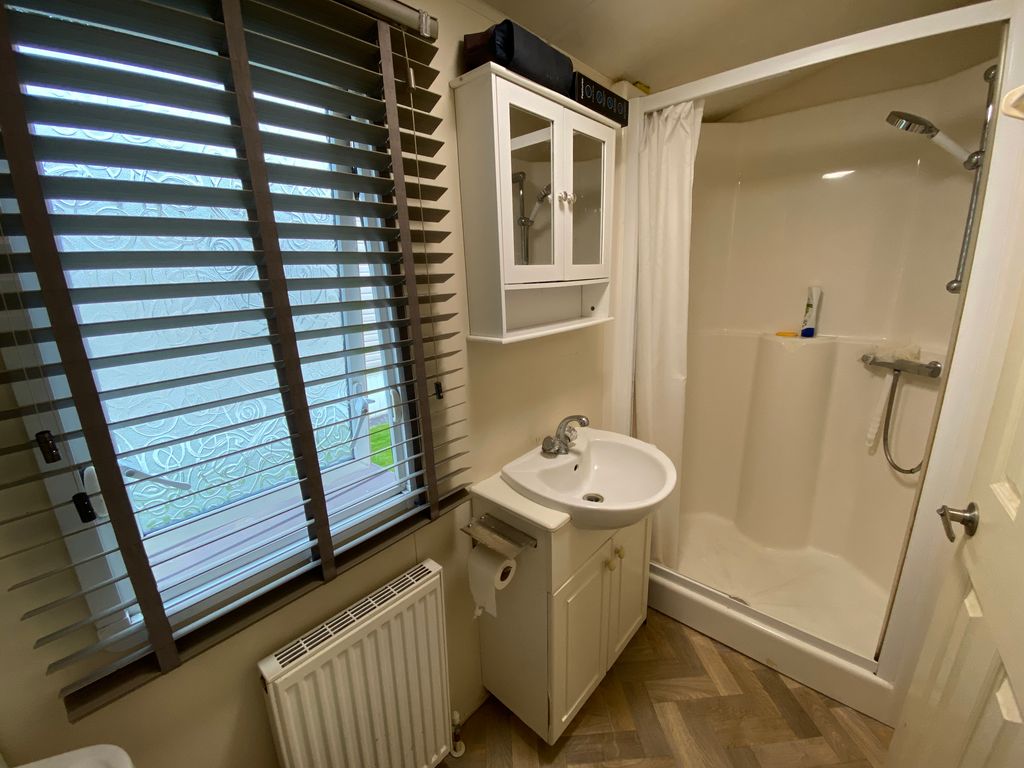 Property photo 3 of 7 Img_4097