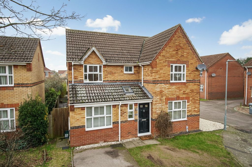 Property photo 1 of 28