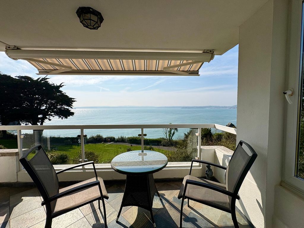 Property photo 2 of 28