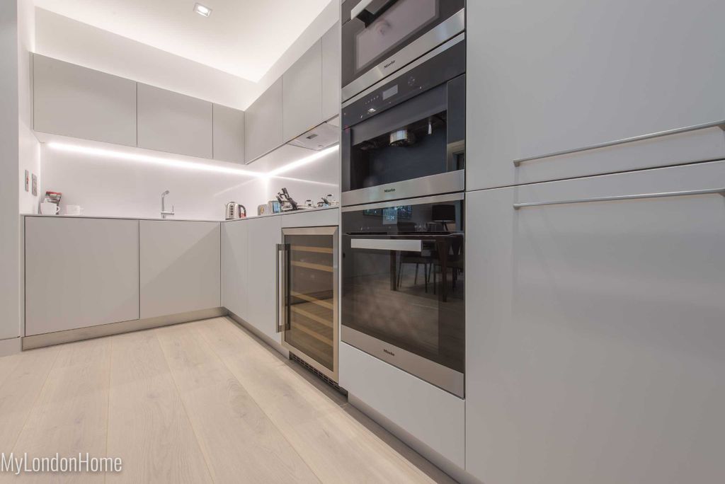 Property photo 2 of 13 Kitchen