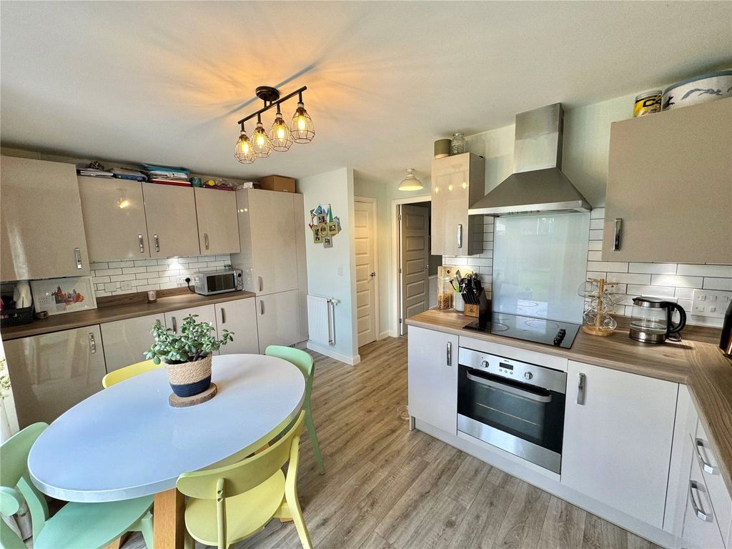 Property photo 3 of 14 Picture No. 06