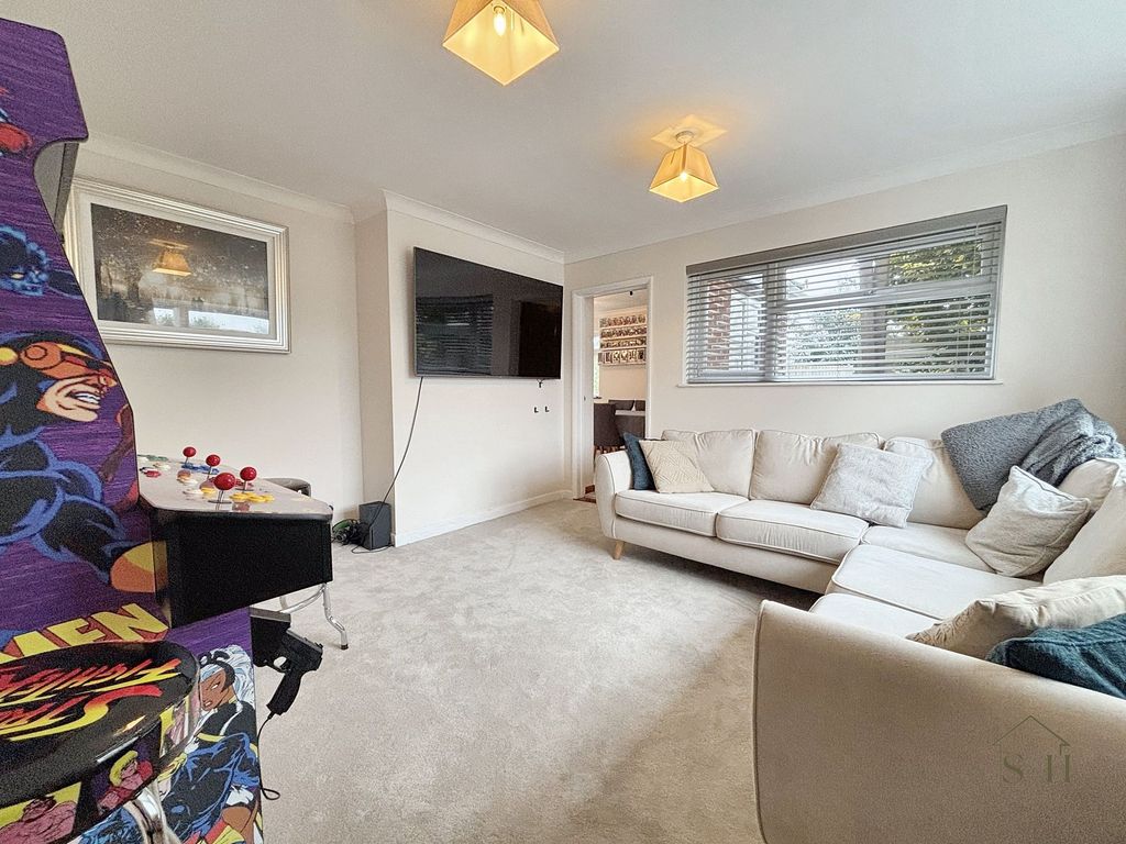 Property photo 3 of 19
