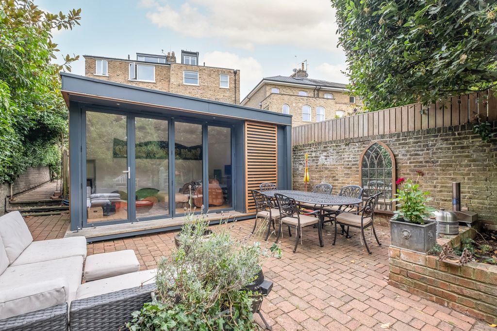 Additional image 10 of 3 bed flat for saleKings Road, Richmond TW10