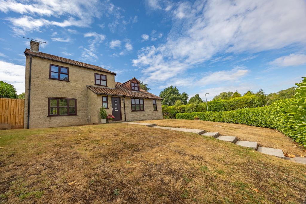 Property photo 1 of 45