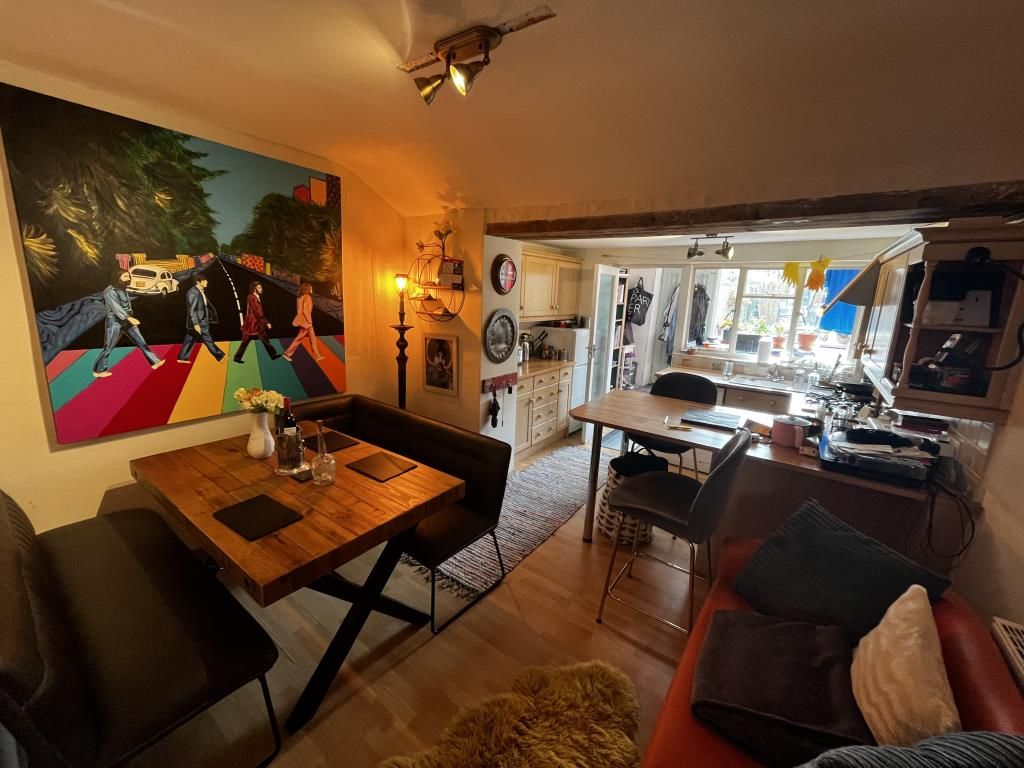 Property photo 2 of 5 Kitchen